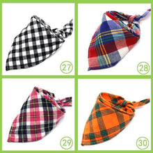 Charger l&#39;image dans la galerie, Reversible Trianguar Checked Scarfs for a beauty dog 🐶🧣🐾 - PupiPlace