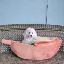 Charger l&#39;image dans la galerie, Warm banana dog bed 🍌🛌🐶😍 - PupiPlace