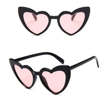 Cargar imagen en el visor de la galería, Fashion dog sunglasses shaped-heart 😍🐶💋 - PupiPlace