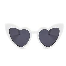 将图片加载到图库查看器，Fashion dog sunglasses shaped-heart 😍🐶💋 - PupiPlace